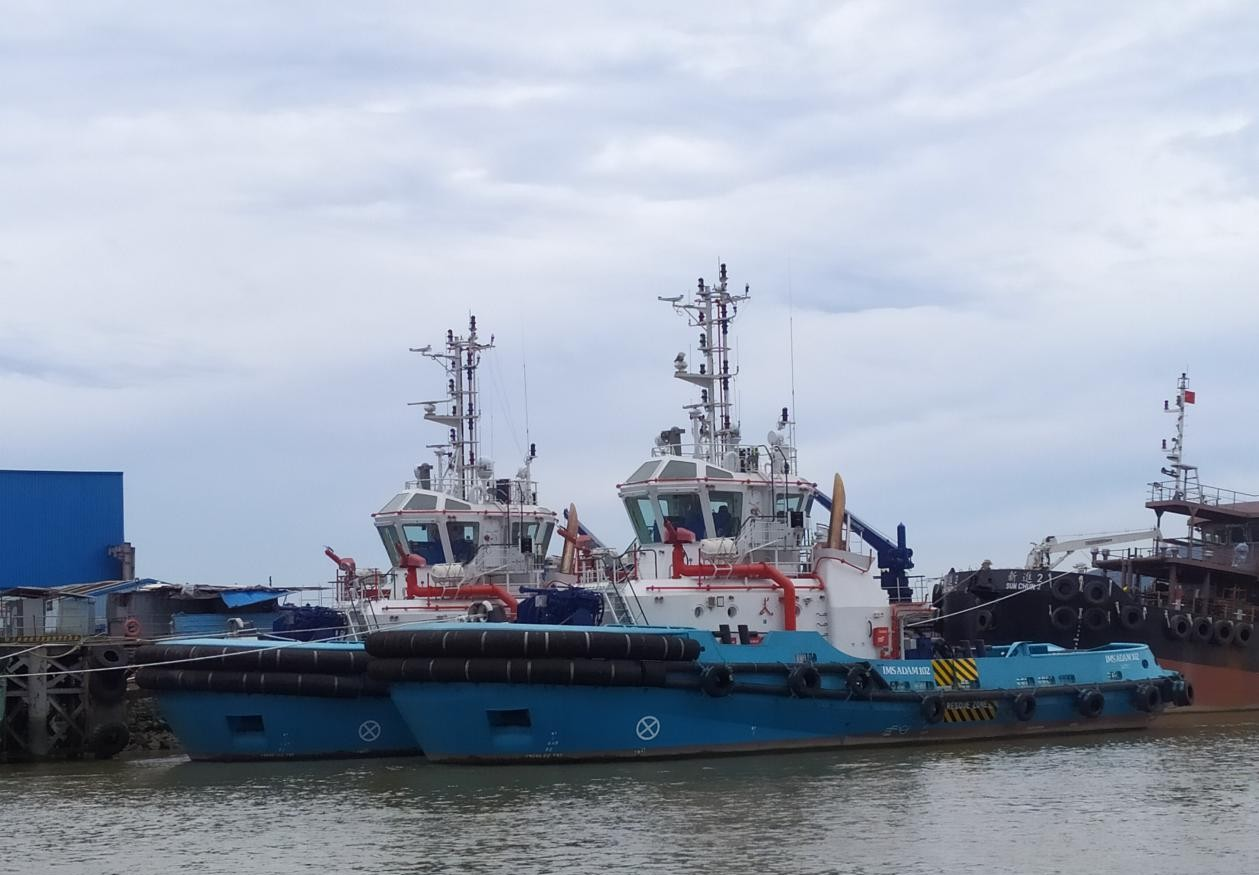 6800HP Tug Boat